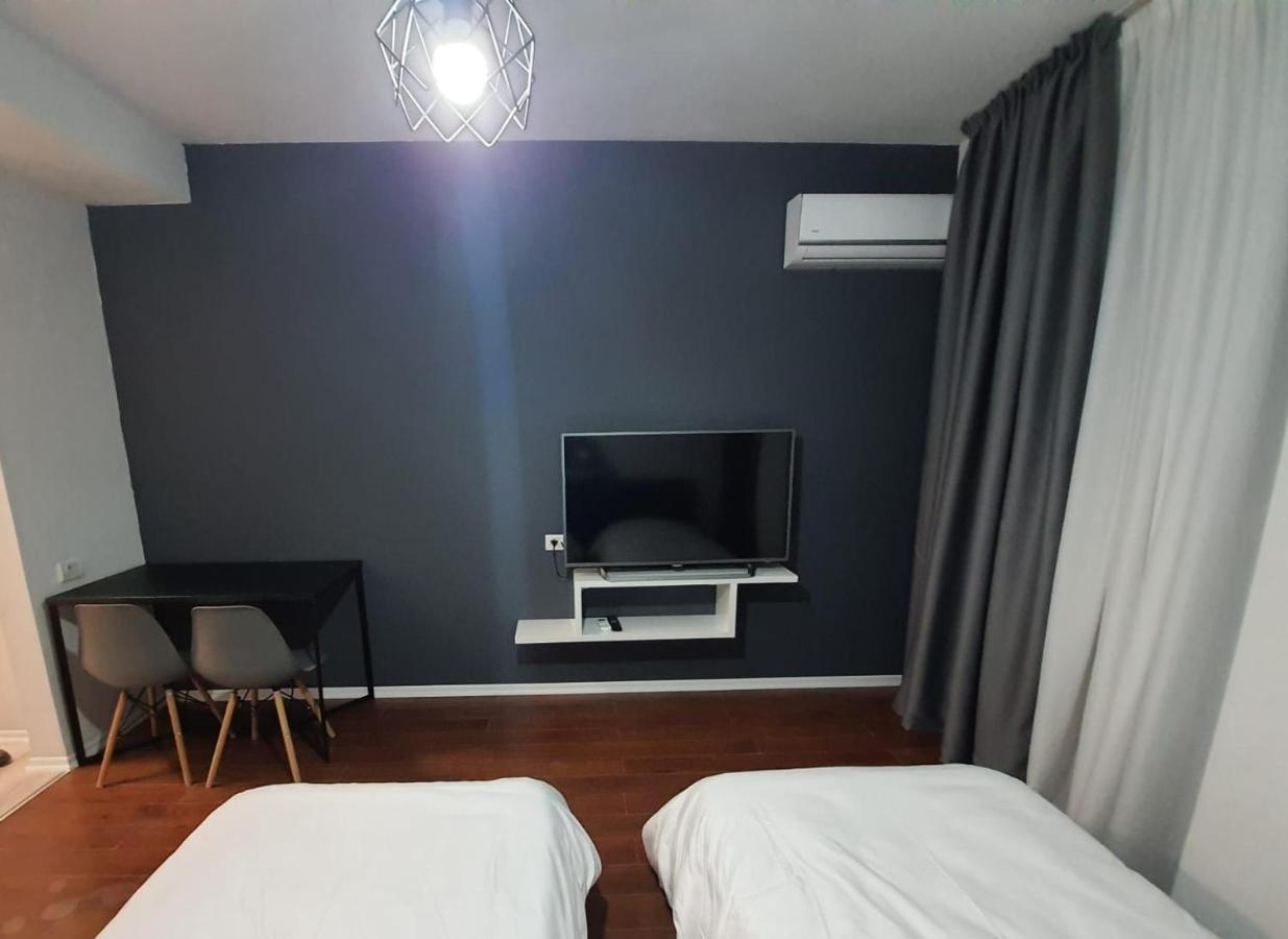 Modern Apartment Korca 3 Eksteriør billede