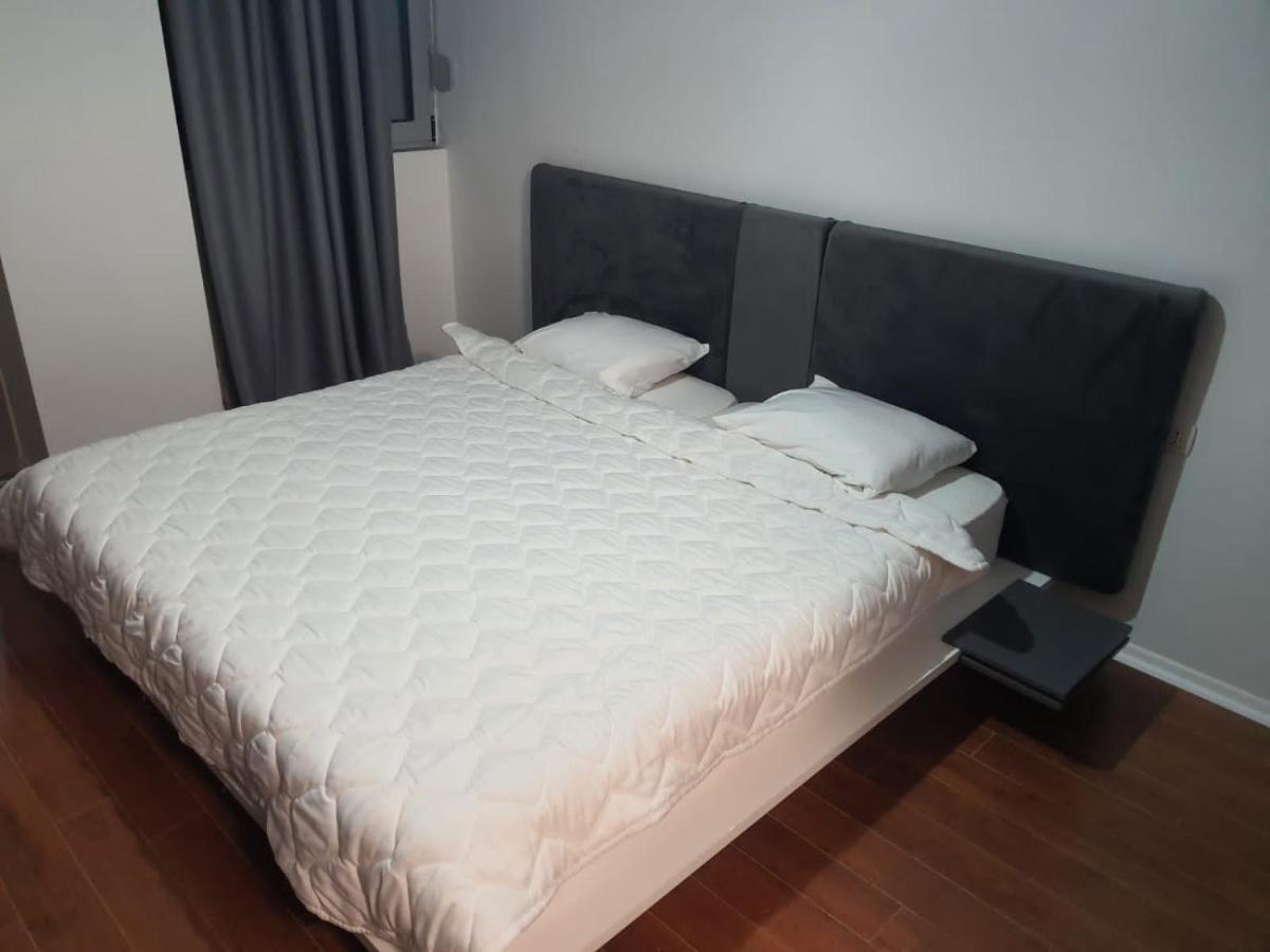 Modern Apartment Korca 3 Eksteriør billede